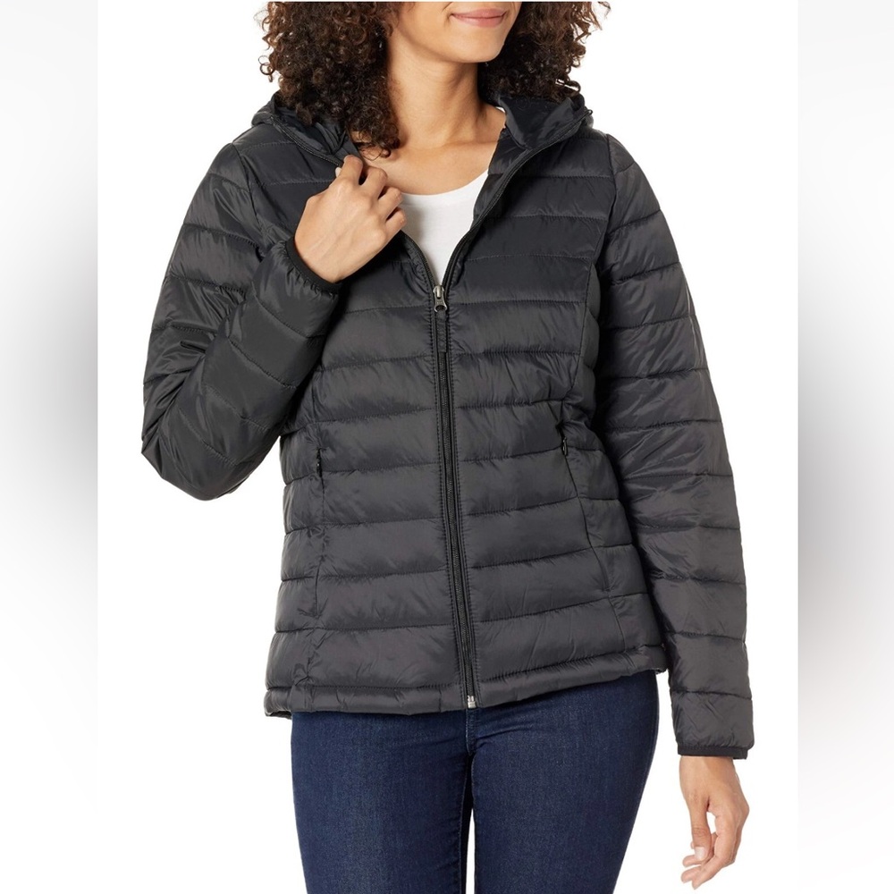 Amazon Essentials Black Packable Puffer Jacket Size M Warm Coat Pockets